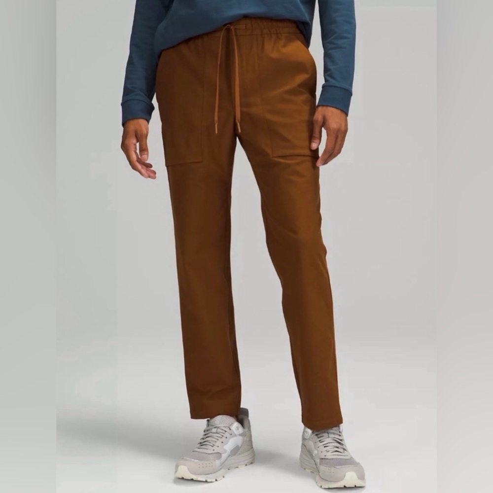 Lululemon Men's Bowline Pant Utilitech Elastic Waist Brown Tapered Large